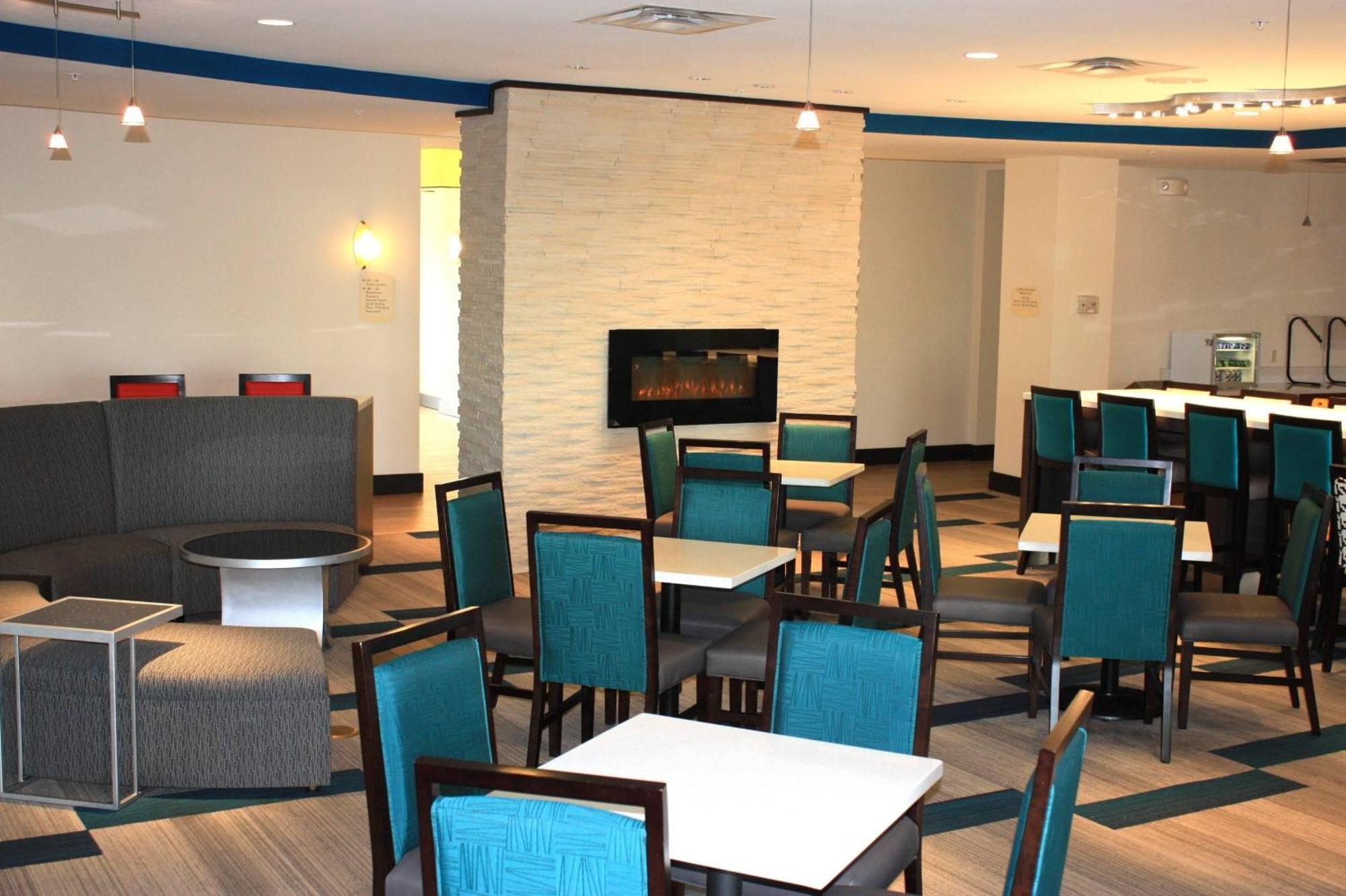 Springhill Suites By Marriott Oklahoma City Airport Екстериор снимка