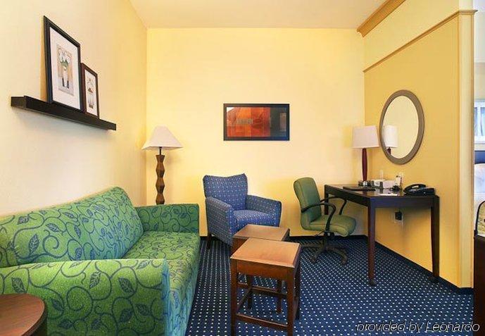 Springhill Suites By Marriott Oklahoma City Airport Екстериор снимка